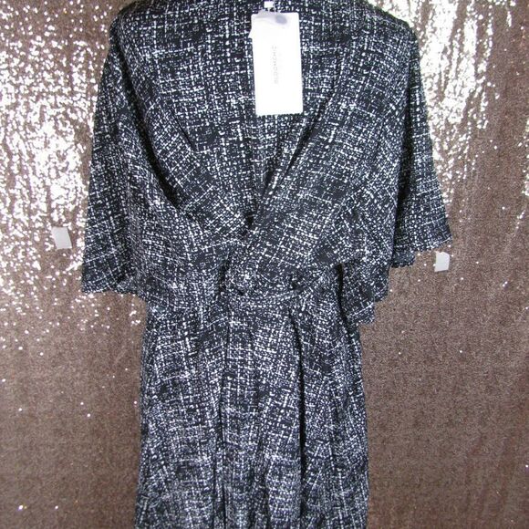 NWT BloomChic black and white belted dress 26/4X - Picture 8 of 10